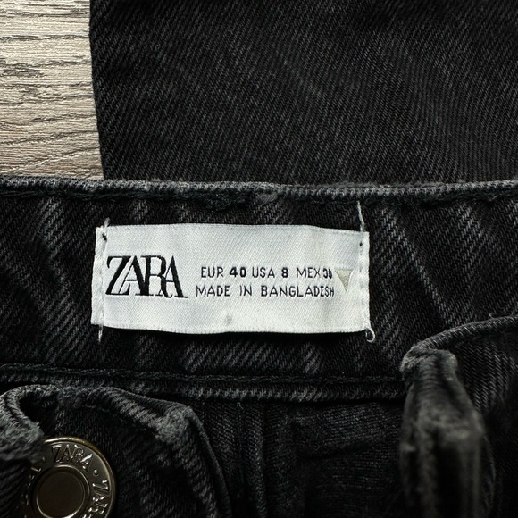Black Zara straight leg jeans #straightlegjeans - Picture 2 of 5